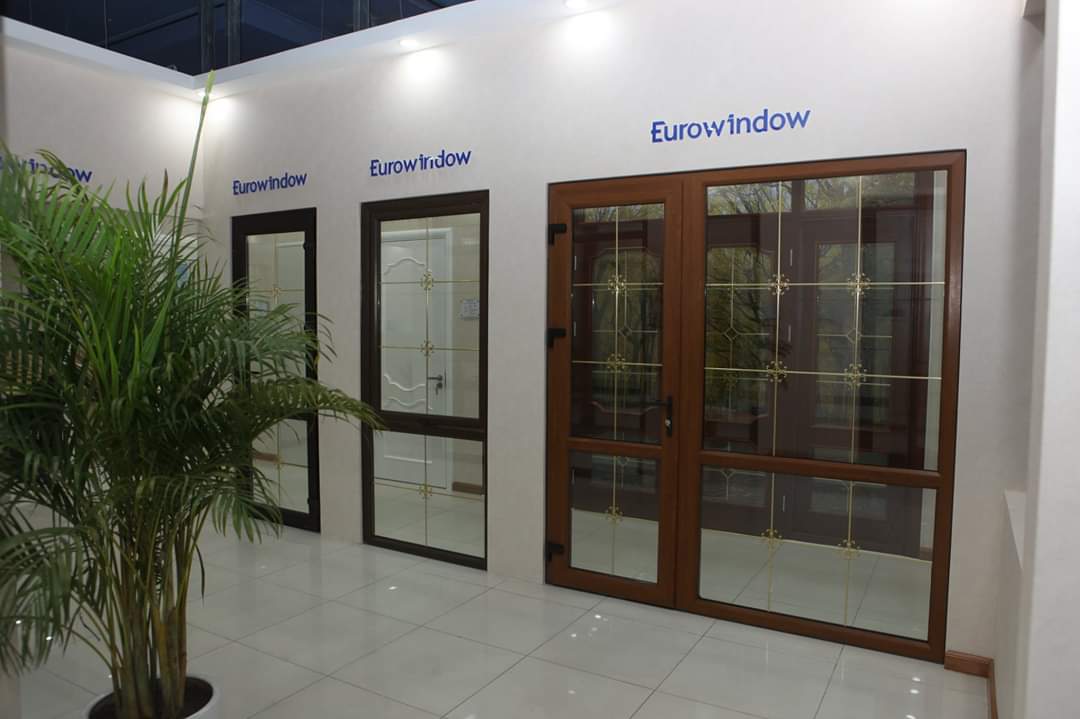 Cửa Eurowindow Mau Cửa Eurowindow