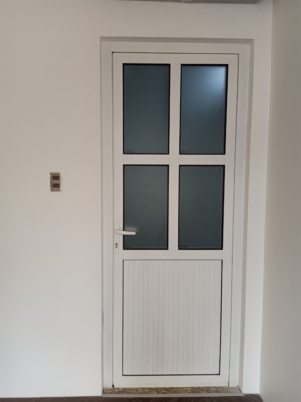 Cửa Eurowindow Cửa Eurowindow-Cửa Chia Đó