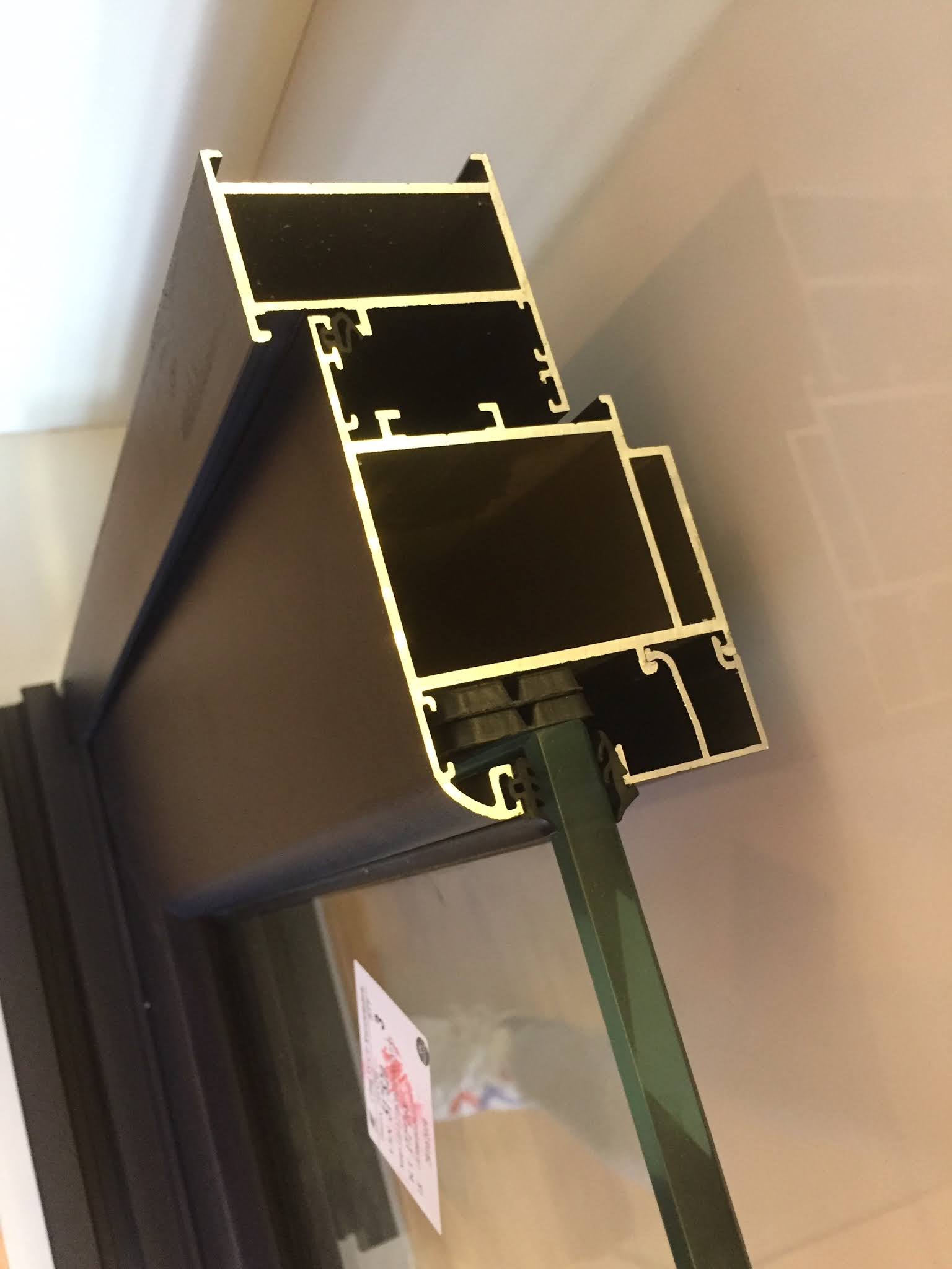 cửa Nhôm Eurowindow