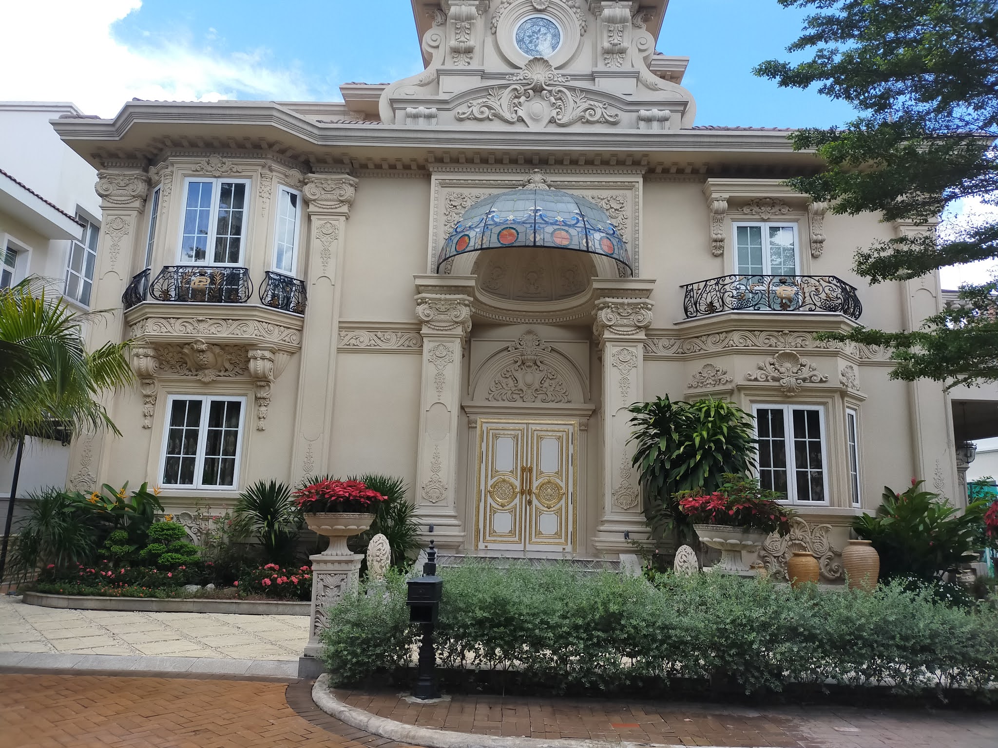 Cửa uPVC  Eurowindow